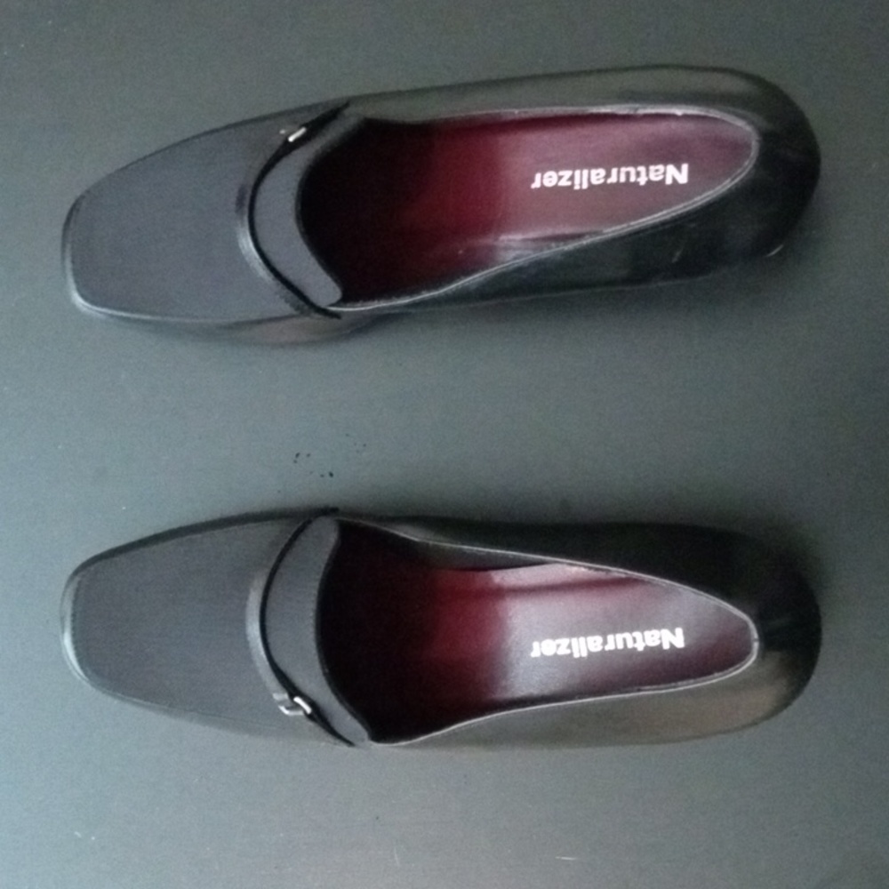 Women's shoes